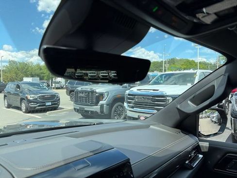 New 2026 GMC Yukon Elevation w/ Elevation Premium Package AWD/4WD image 30