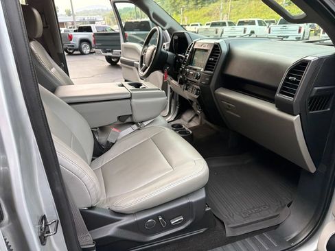 Used 2018 Ford F150 XLT w/ Equipment Group 302A Luxury AWD/4WD image 16