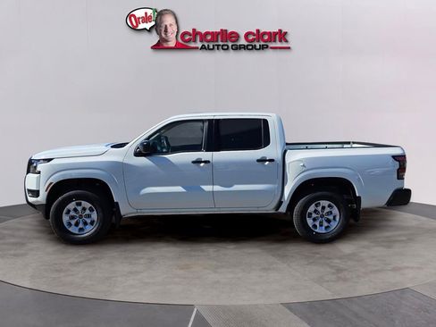 New 2026 Nissan Frontier 4x4 Crew Cab image 3