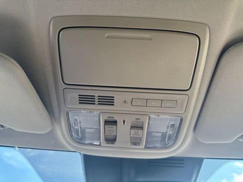 Used 2019 Honda CR-V EX-L image 27