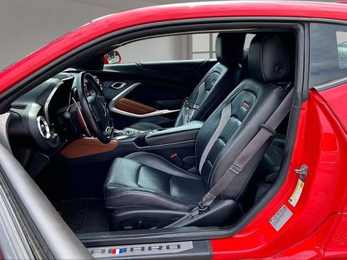 Used 2017 Chevrolet Camaro SS RWD image 22