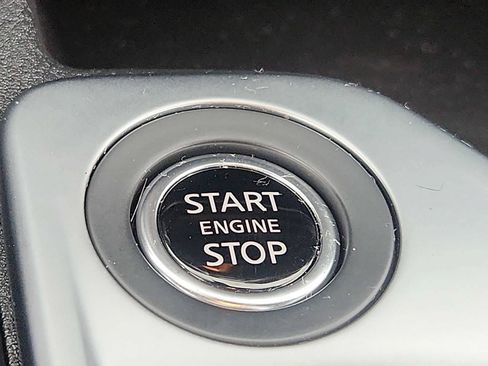 Certified 2023 Nissan Sentra SR w/ SR Premium Package FWD image 23