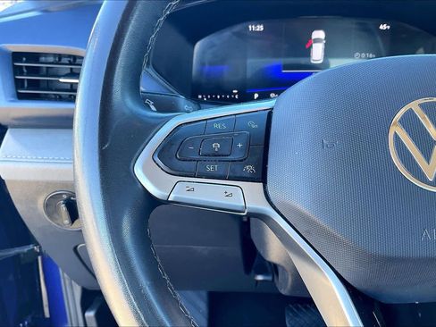 Used 2024 Volkswagen Taos SE image 23