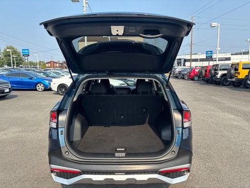 Used 2024 Kia Sportage LX AWD/4WD image 30