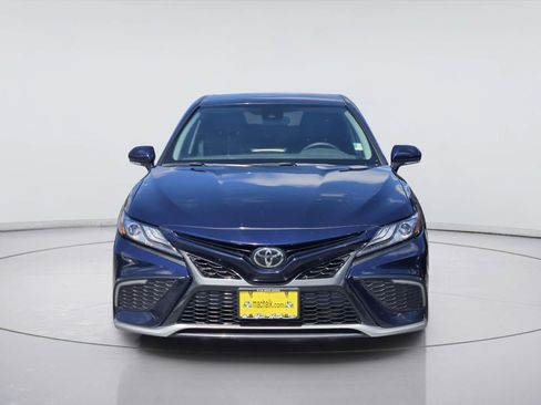 Used 2022 Toyota Camry XSE FWD image 2