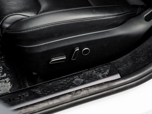 Used 2023 Tesla Model S image 39