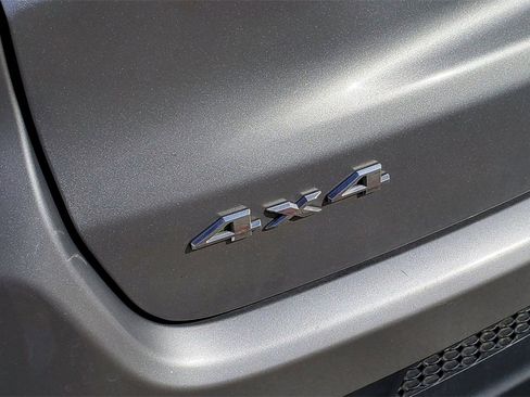 Used 2023 Jeep Compass Limited image 8