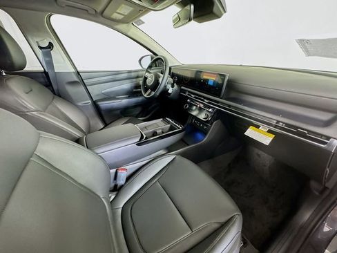 Used 2025 Hyundai Tucson SEL AWD/4WD image 24