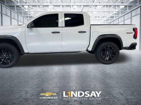 Used 2024 Chevrolet Colorado Trail Boss w/ Advanced Trailering Package AWD/4WD image 6