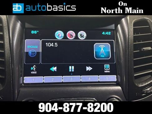 Used 2015 Chevrolet Impala LT FWD image 29