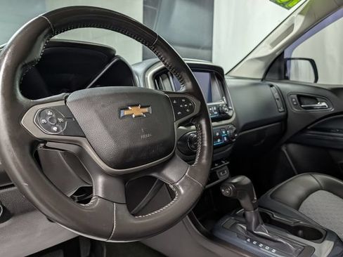 Used 2015 Chevrolet Colorado Z71 AWD/4WD image 16