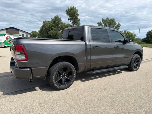 Used 2022 RAM 1500 Big Horn AWD/4WD image 3