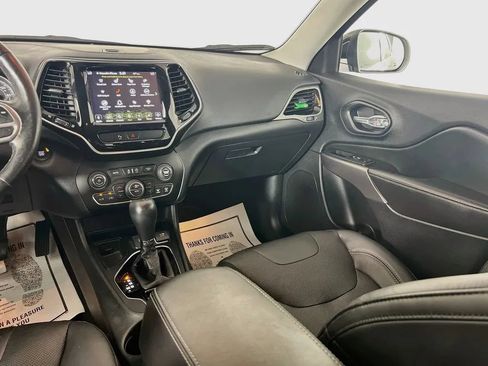 Used 2020 Jeep Cherokee Limited FWD image 24