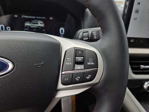 New 2026 Ford Explorer Active RWD image 21