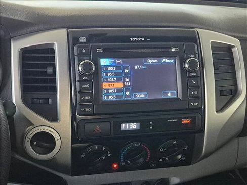 Used 2013 Toyota Tacoma 4x4 Access Cab V6 w/ TRD Off-Road Pkg image 13