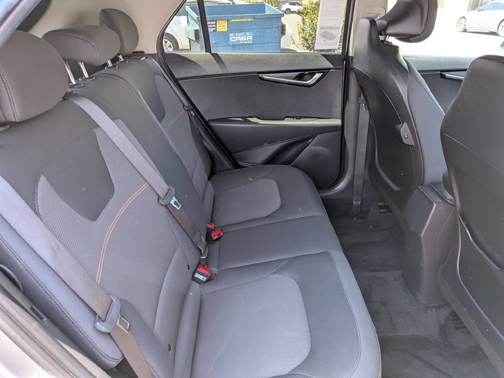 Used 2025 Kia Niro LX FWD image 29