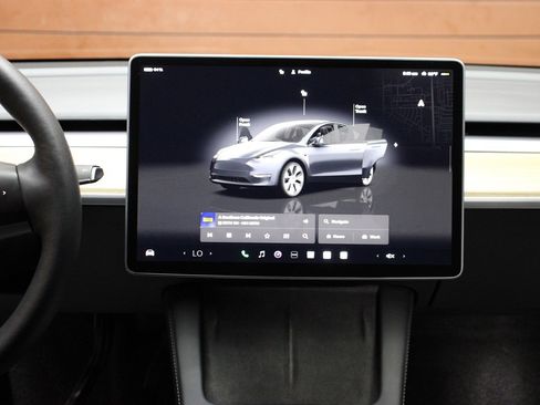 Used 2023 Tesla Model Y Long Range image 21