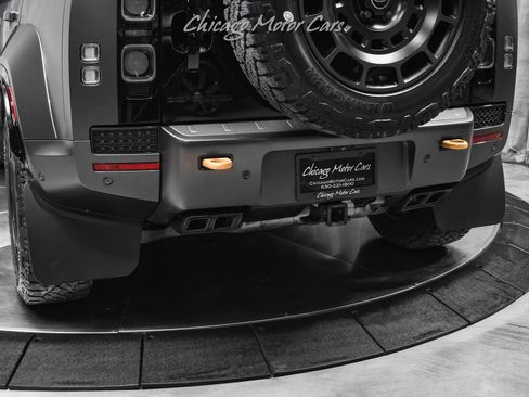 Used 2025 Land Rover Defender 110 AWD/4WD image 45