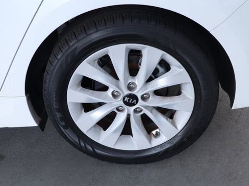 Used 2018 Kia Optima S image 41