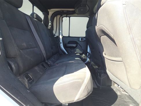 Used 2020 Jeep Gladiator Sport image 14