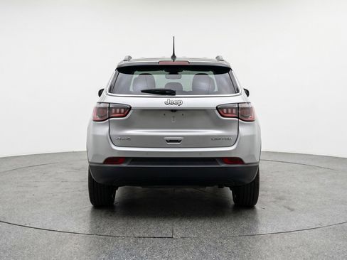 Used 2025 Jeep Compass Limited AWD/4WD image 7
