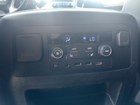 Used 2019 GMC Yukon XL SLT w/ Open Road Package image 15