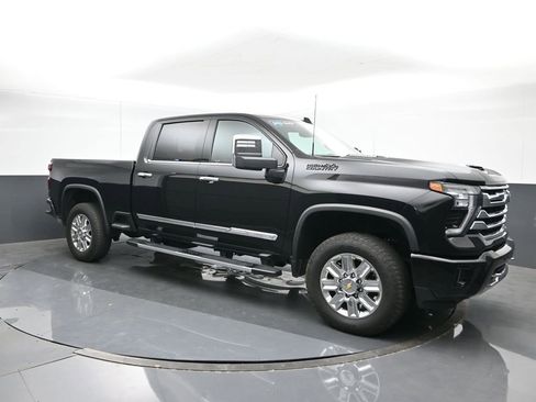 Used 2024 Chevrolet Silverado 2500 High Country w/ High Country Premium Package image 7