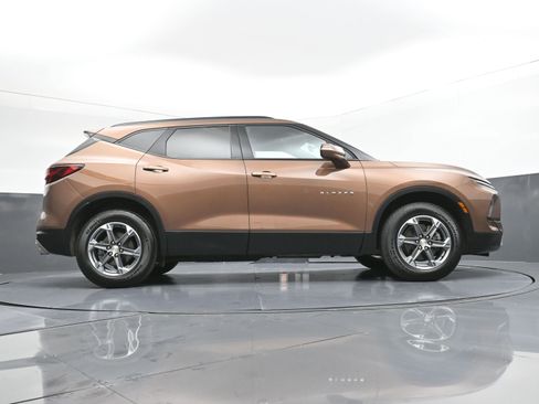 Used 2023 Chevrolet Blazer LT w/ Sound & Technology Package image 30