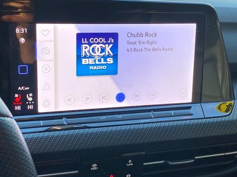 Used 2024 Volkswagen Golf R 2.0T image 24