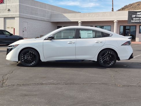New 2027 Nissan Sentra SR w/ SR Premium Package FWD image 3