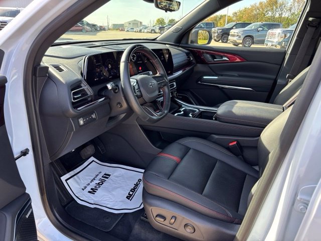 Certified 2026 Chevrolet Traverse RS AWD/4WD image 10