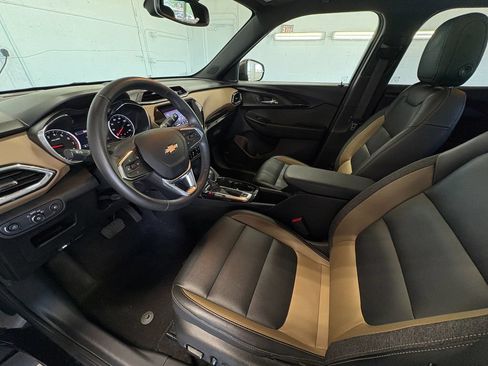 Used 2021 Chevrolet TrailBlazer ACTIV w/ Sun and Liftgate Package AWD/4WD image 14