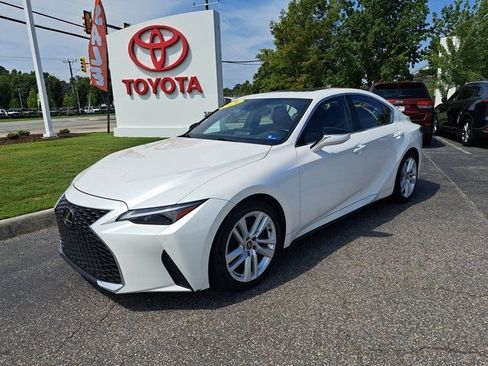 Used 2024 Lexus IS 300 w/ Comfort Package RWD image 2
