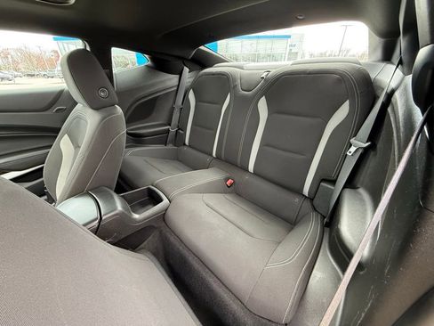 Used 2018 Chevrolet Camaro LT w/ RS Package image 18