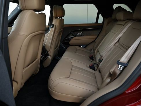 New 2025 Land Rover Range Rover Sport SE image 34