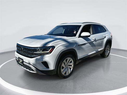 Used 2022 Volkswagen Atlas Cross Sport SE image 1