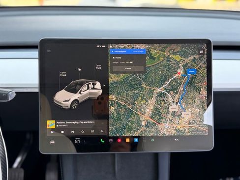 Used 2021 Tesla Model Y Long Range image 45