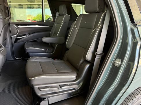 Used 2025 Cadillac Escalade Sport w/ LPO, Floor Liner Package AWD/4WD image 36