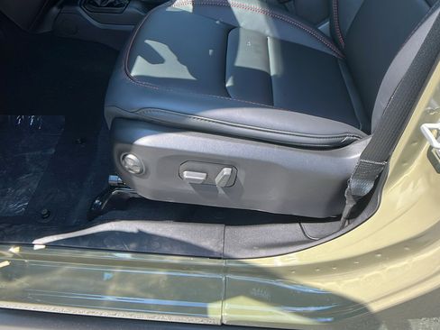 New 2025 Jeep Wrangler Unlimited Rubicon image 17