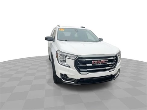 Used 2023 GMC Terrain AT4 w/ Tech Package image 3