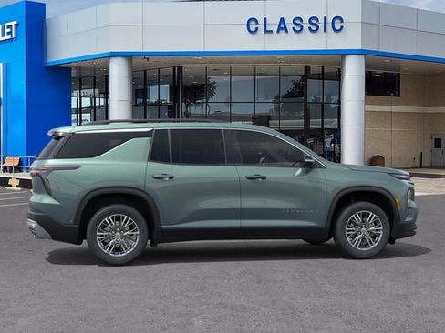 New 2027 Chevrolet Traverse LT w/ Driver Confidence Package FWD image 5