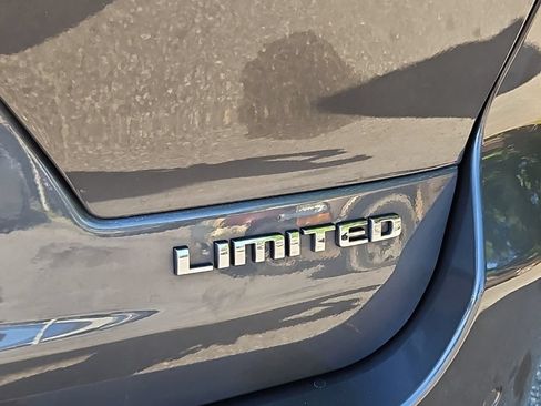 Used 2022 Jeep Grand Cherokee L Limited RWD image 34