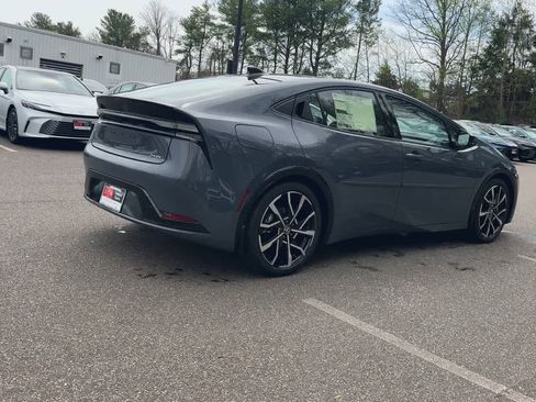 New 2026 Toyota Prius Plug-In Hybrid image 8