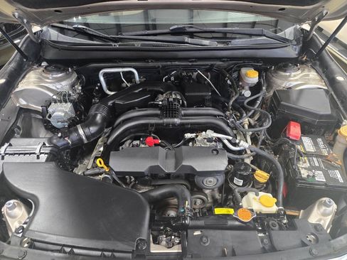 Used 2017 Subaru Outback 2.5i Premium AWD/4WD image 10