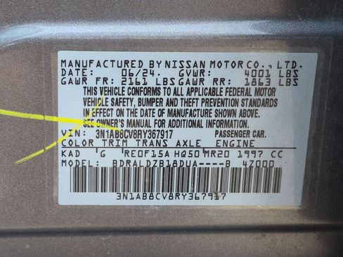 Used 2024 Nissan Sentra SV FWD image 30