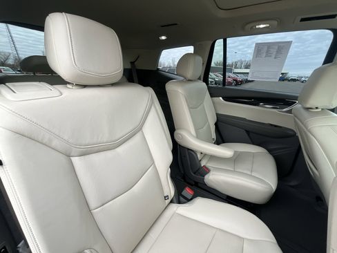 Certified 2020 Cadillac XT6 Premium Luxury image 28