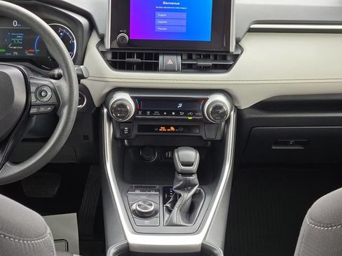 Certified 2025 Toyota RAV4 XLE AWD/4WD image 20