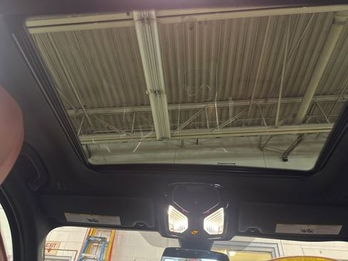 Used 2024 BMW M340i xDrive w/ Premium Package image 25