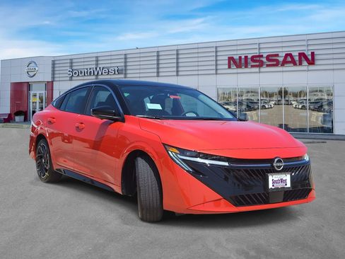 New 2026 Nissan Sentra SR FWD image 3