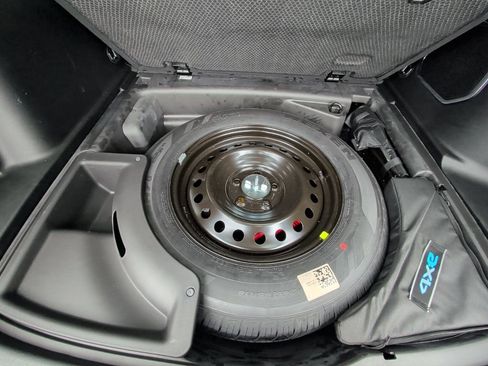 Used 2022 Jeep Grand Cherokee Limited 4xe image 17